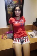 Sayang remaja seksi mendapat dihantam oleh penis besar